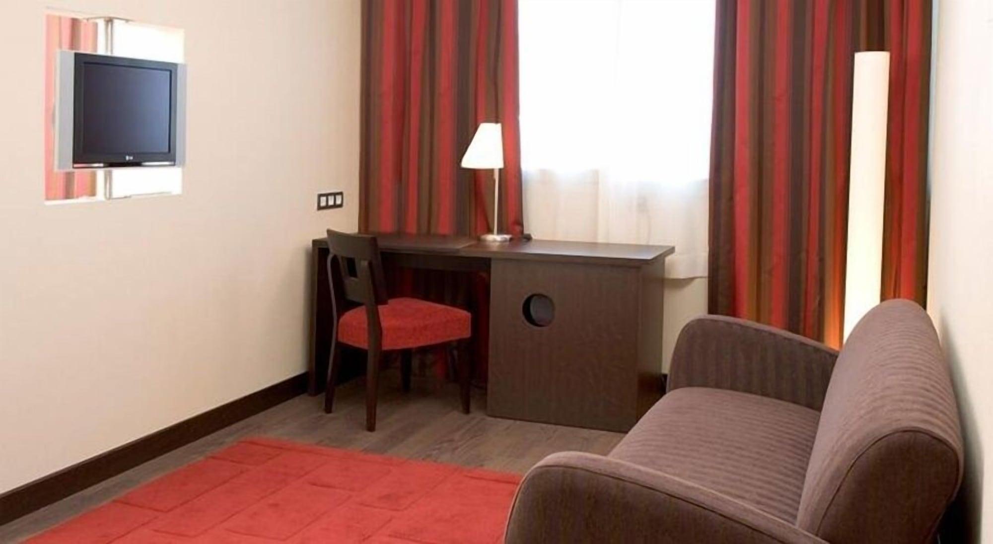 Azz Pamplona Norte Hotel Berriozar ห้อง รูปภาพ