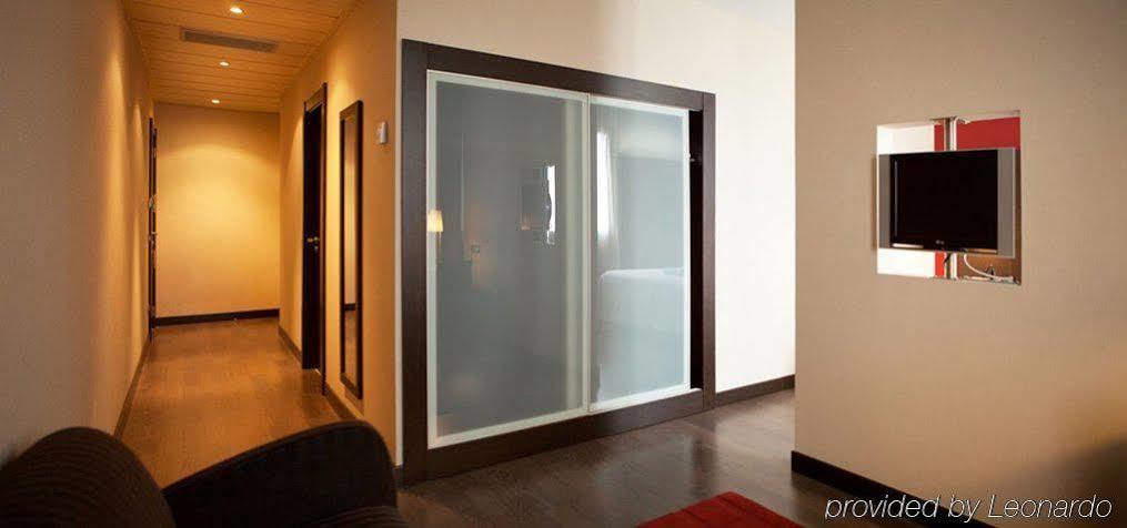 Azz Pamplona Norte Hotel Berriozar ภายนอก รูปภาพ